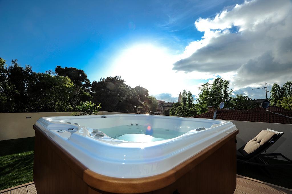 Appartamento Feel Good Penthouse With Jacuzzi Zara Esterno foto